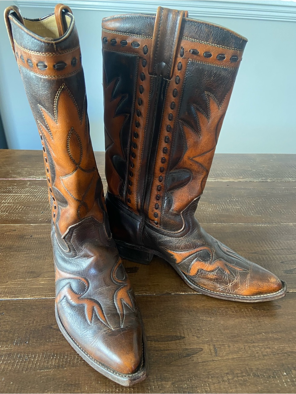 Women's Two-Tone Brown Leather Western Heeled Boots, size 8, fits like a 9
